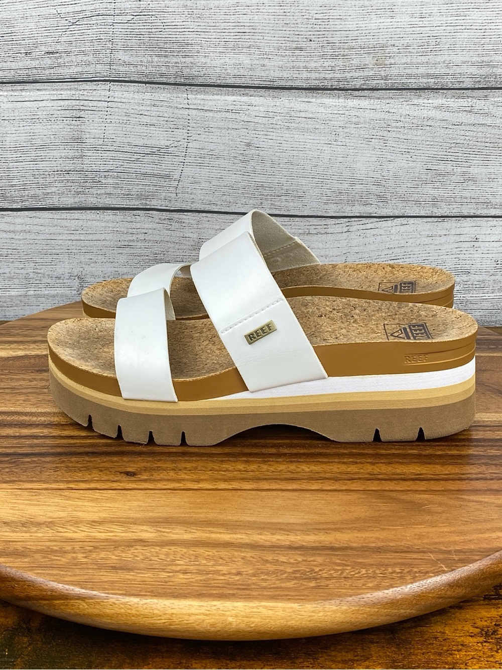Reef Cushion Vista Higher Cloud White Platform Arch Support Sandals Women’s 9
